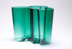 画像3: iittala/イッタラ/ALVAR AALTO/Savoy vas/アルヴァ・アアルトコレクション ベース/H12cm/廃盤色エメラルド (3)