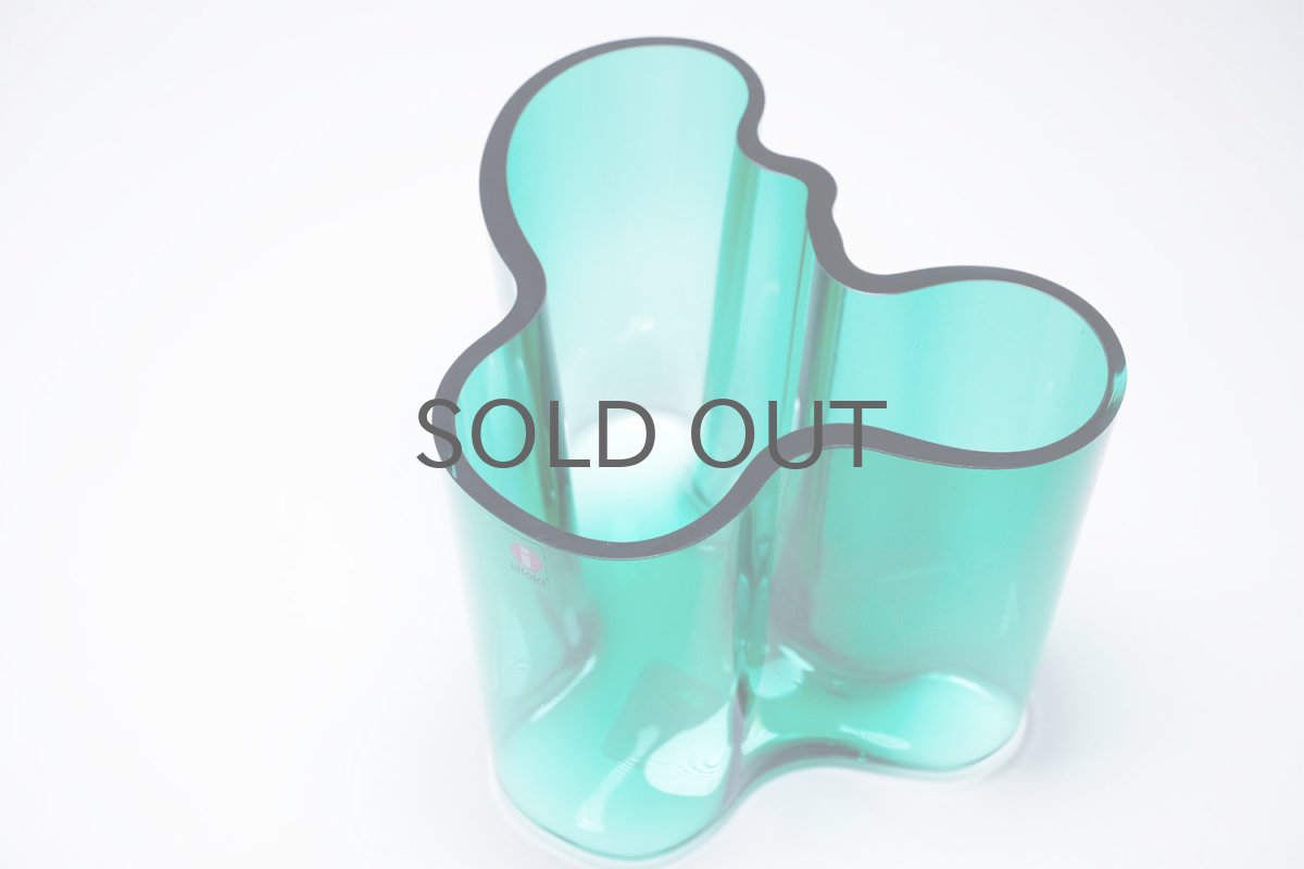 画像4: iittala/イッタラ/ALVAR AALTO/Savoy vas/アルヴァ・アアルトコレクション ベース/H12cm/廃盤色エメラルド (4)
