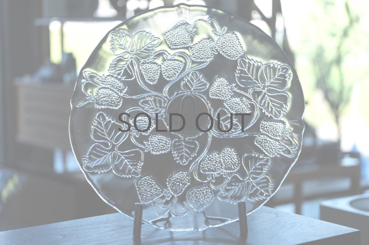 画像2: フィンランド/Iittala/イッタラ /Marja/マルヤ/野イチゴ/サービングプレート/大皿 (2)