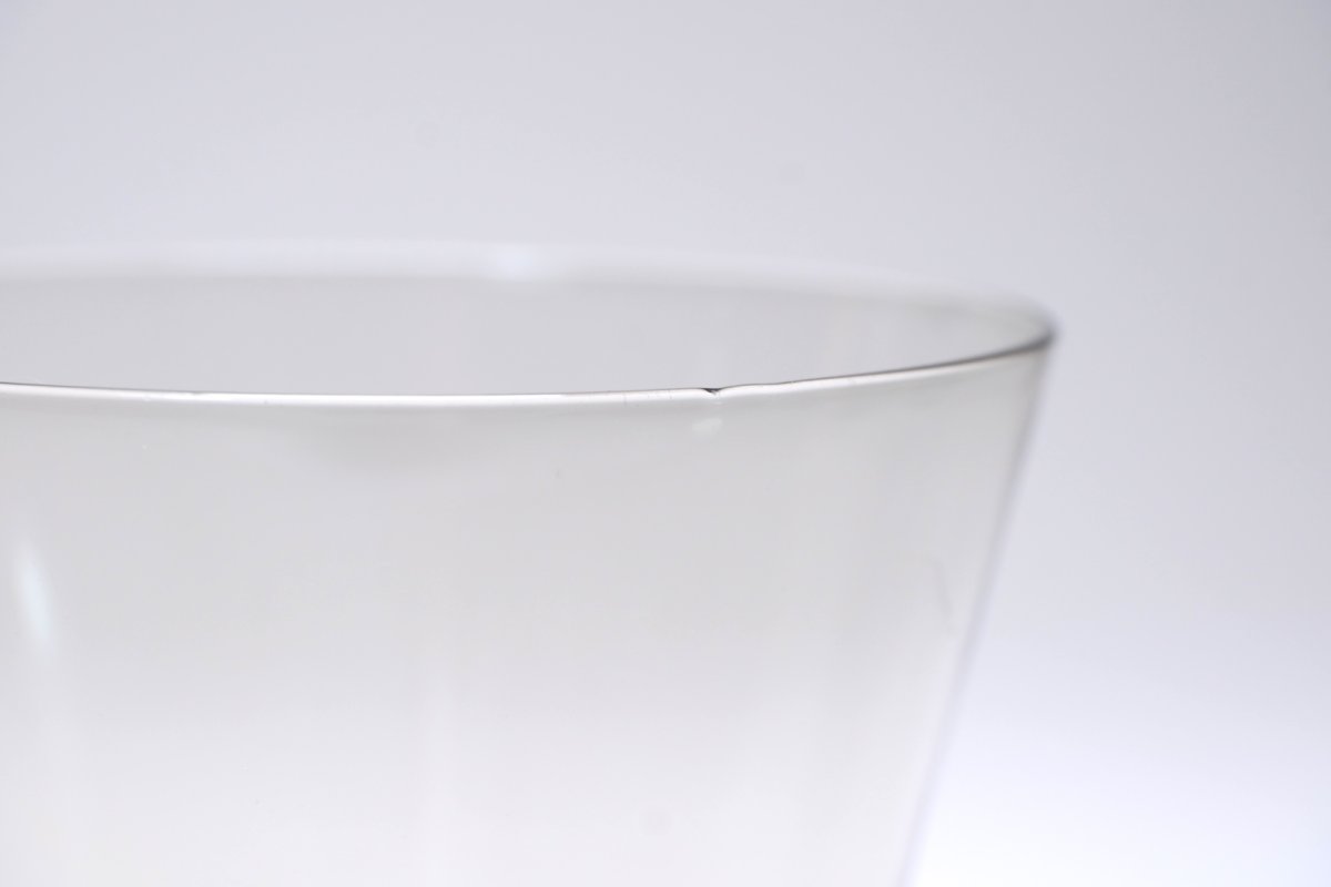 欠けではありません。歪です。