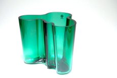 画像4: iittala/イッタラ/ALVAR AALTO/Savoy vas/アルヴァ・アアルトコレクション ベース/H12cm/廃盤色エメラルド (4)