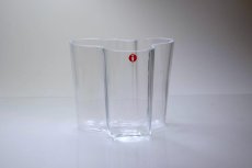 画像1: 北欧ビンテージ/iittala/イッタラ/Alvar Aalto/Aalto vase/アアルトベース/Savoy vase/H9.5cm/オリジナルBOX付き/クリア (1)