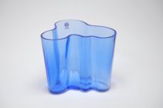 画像3: 北欧ビンテージ/iittala/イッタラ/Alvar Aalto/Alvar Aalto collection/Aalto vase/アアルトベース/H9.5cm/ウルトラマリンブルー (3)