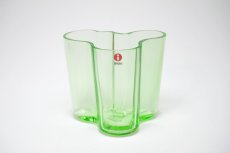 画像1: 北欧ビンテージ/iittala/イッタラ/Alvar Aalto/Alvar Aalto collection/Aalto vase/アアルトベース/H9.5cm/アップルグリーン (1)