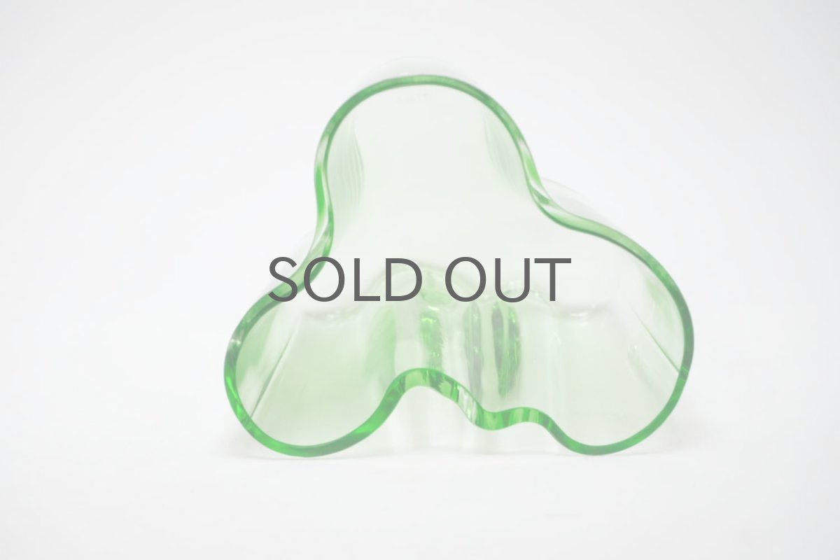 画像4: 北欧ビンテージ/iittala/イッタラ/Alvar Aalto/Alvar Aalto collection/Aalto vase/アアルトベース/H9.5cm/アップルグリーン (4)