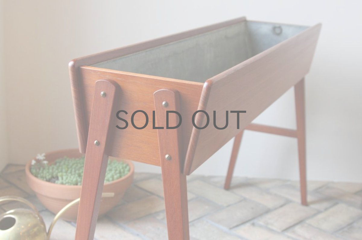 画像2: 北欧デンマーク　チーク　フラワープランター (2)