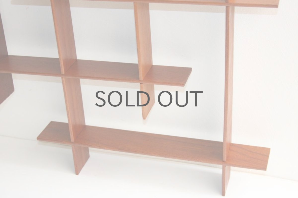 画像3: 北欧　ビンテージ　チーク　壁掛け飾り棚 スクエアー  (3)