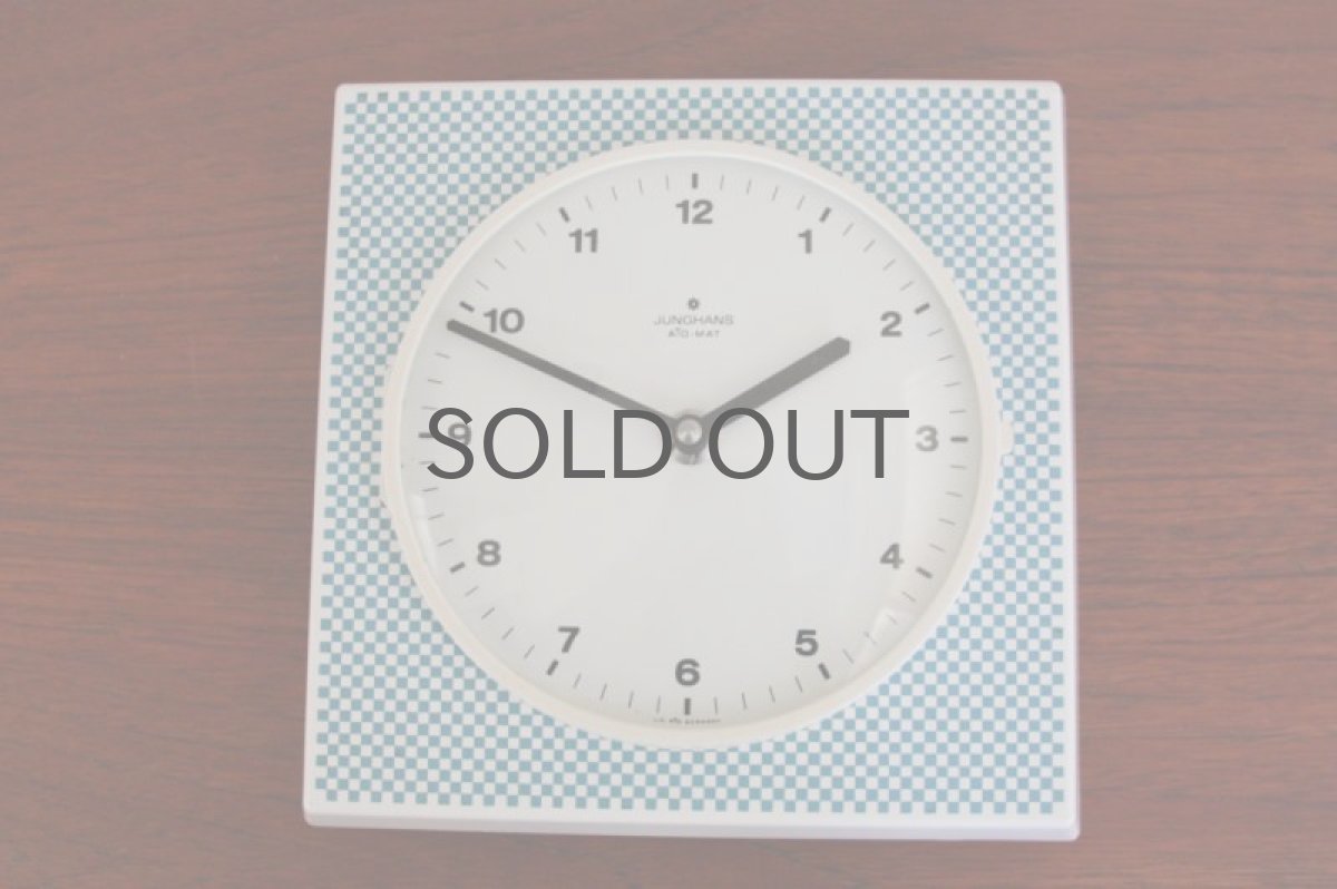 画像3: ヴィンテージ インテリア雑貨/壁掛け時計 Junghsns製 ドイツ  水色市松柄 (3)