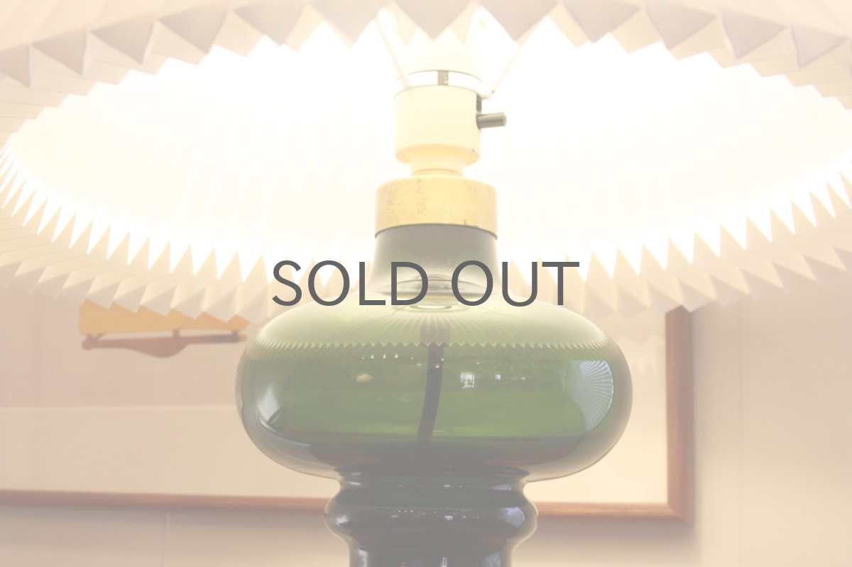 画像2: デンマーク製 LE KLINT レクリント+Holmegaardホルムガード テーブルライト (2)