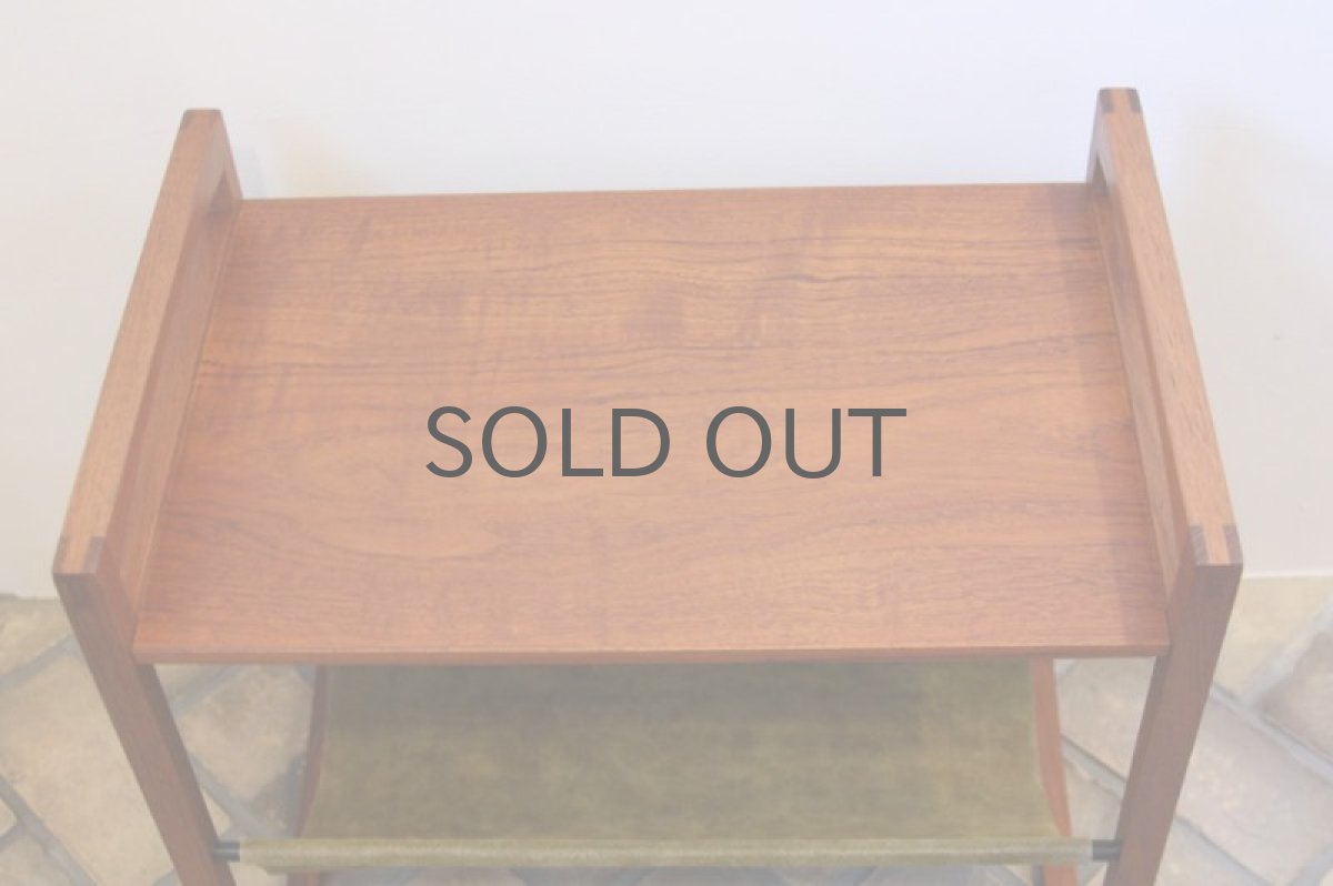 画像4: デンマーク製 チーク+ベロア マガジンラック (4)