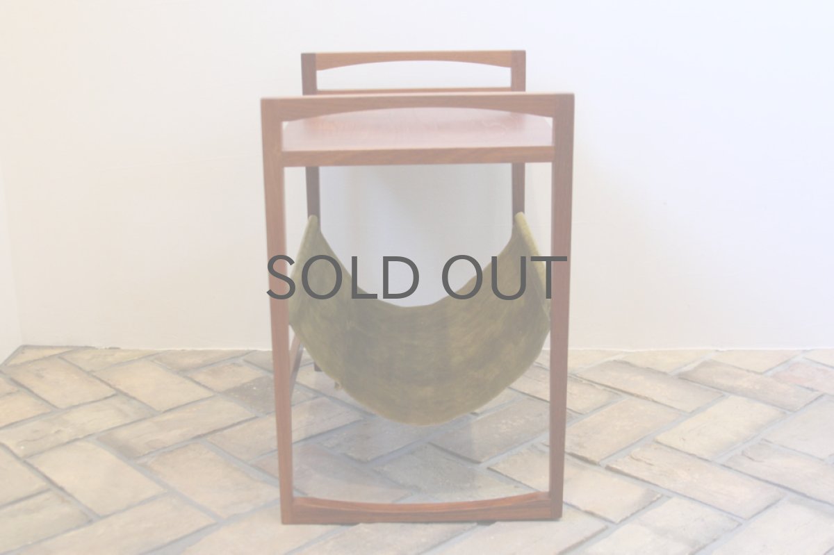 画像3: デンマーク製 チーク+ベロア マガジンラック (3)