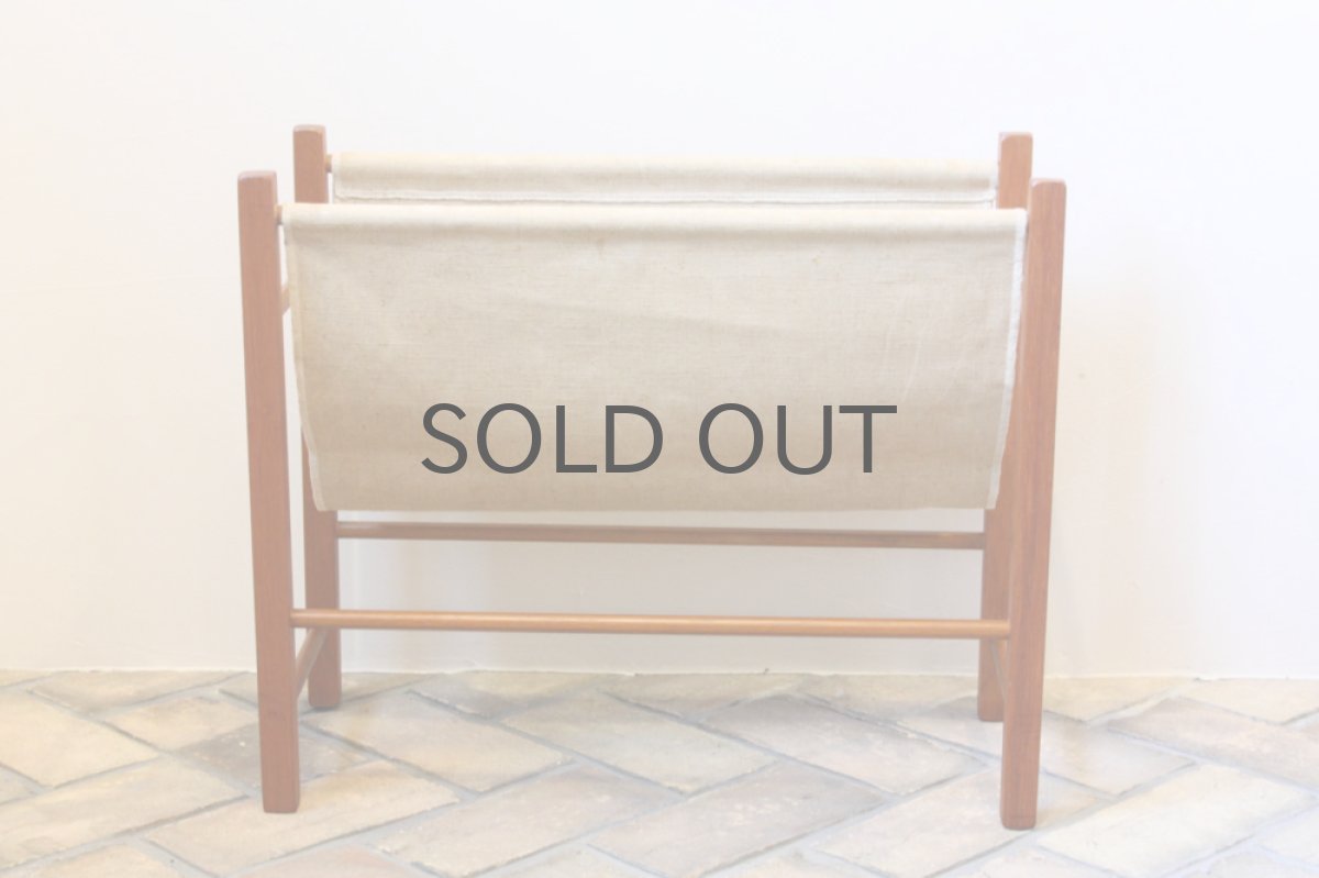 画像2: デンマーク製　チーク　マガジンラック　  (2)