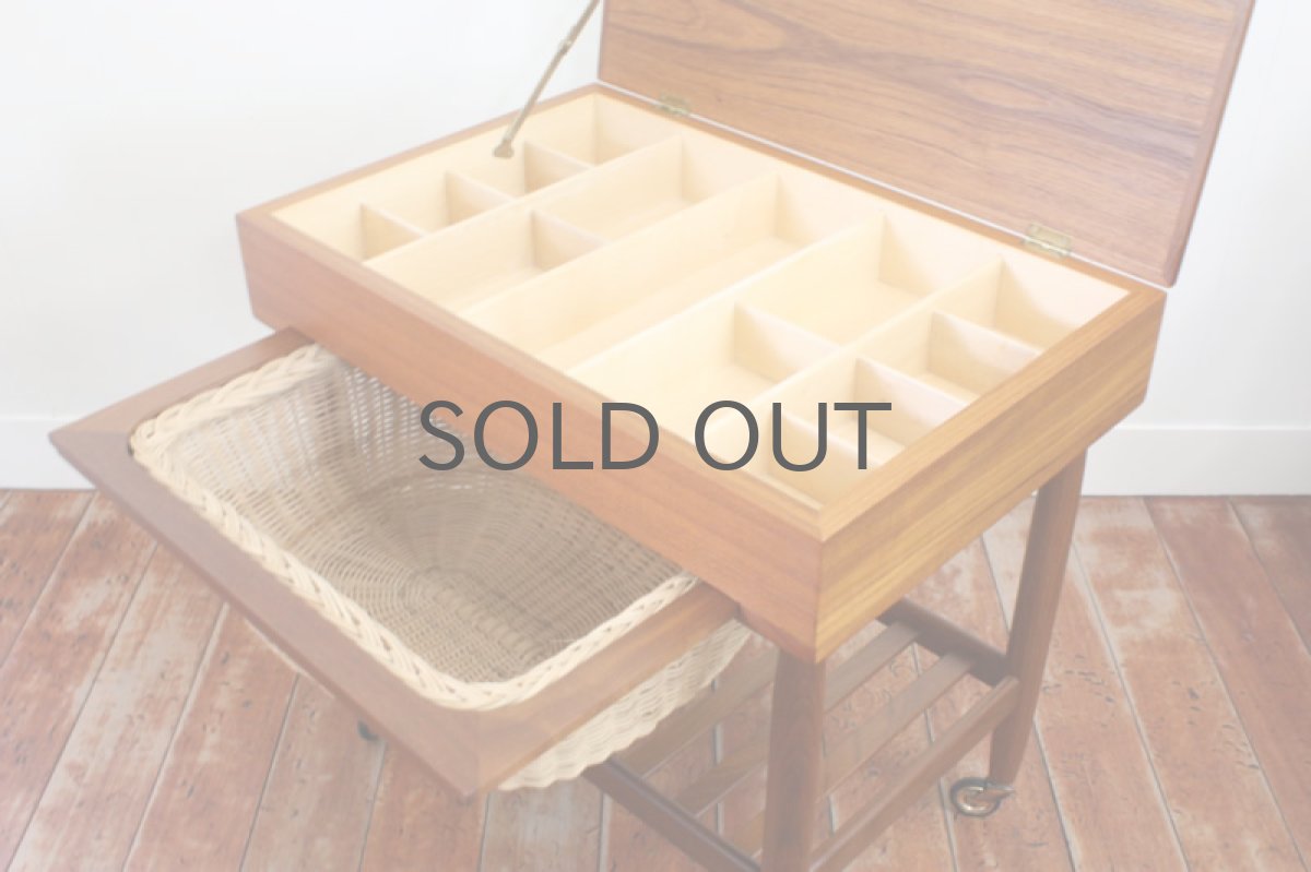 画像2: 北欧ヴィンテージ/デンマーク ソーイングキャビネット (2)