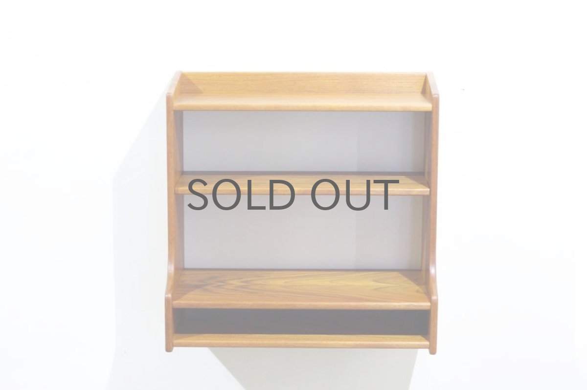 画像2: デンマーク製 ビンテージ 壁付け棚 チーク No.2 (2)