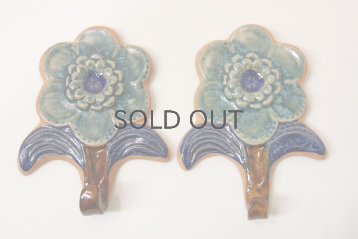 画像1: スウェーデン　Jie gantofta　ジィ　ガントフタ　陶製花フック (1)