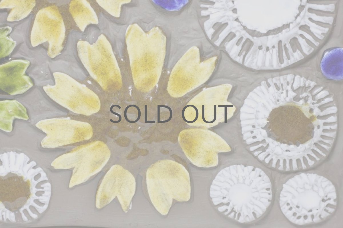 画像3: スウェーデン/Jie gantofta/ジィ　ガントフタ/ホワイトフラワー陶板の壁掛け/Lサイズ (3)