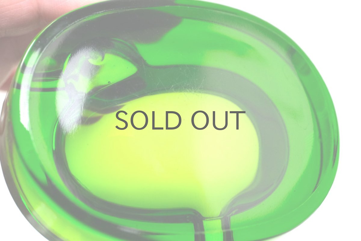 画像4: ビンテージ北欧雑貨/Kaj Franck/カイ・フランク/Nuutajarvi/ヌータヤルヴィ/Tuhka tipu/6651/アッシュトレー/グリーン/No.2 (4)