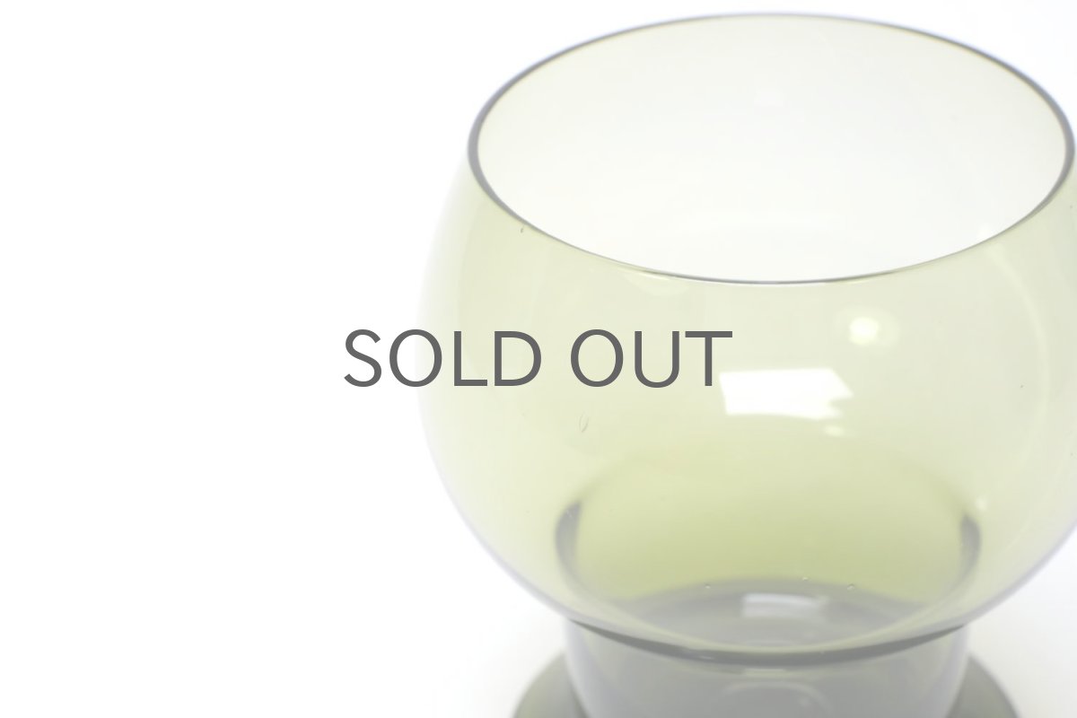画像4: ビンテージ北欧雑貨/Kaj Franck/カイ・フランク/Wineglass 1111/Nuutajarvi/ヌータヤルヴィ/ワイングラス/オリーブグリーン/No.1 (4)