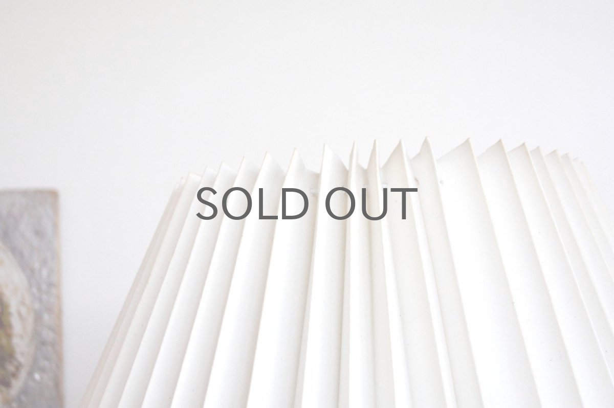 画像6: ビンテージ北欧照明/デンマーク製/フロアスタンドライト/3本脚/ジャバラシェード (6)