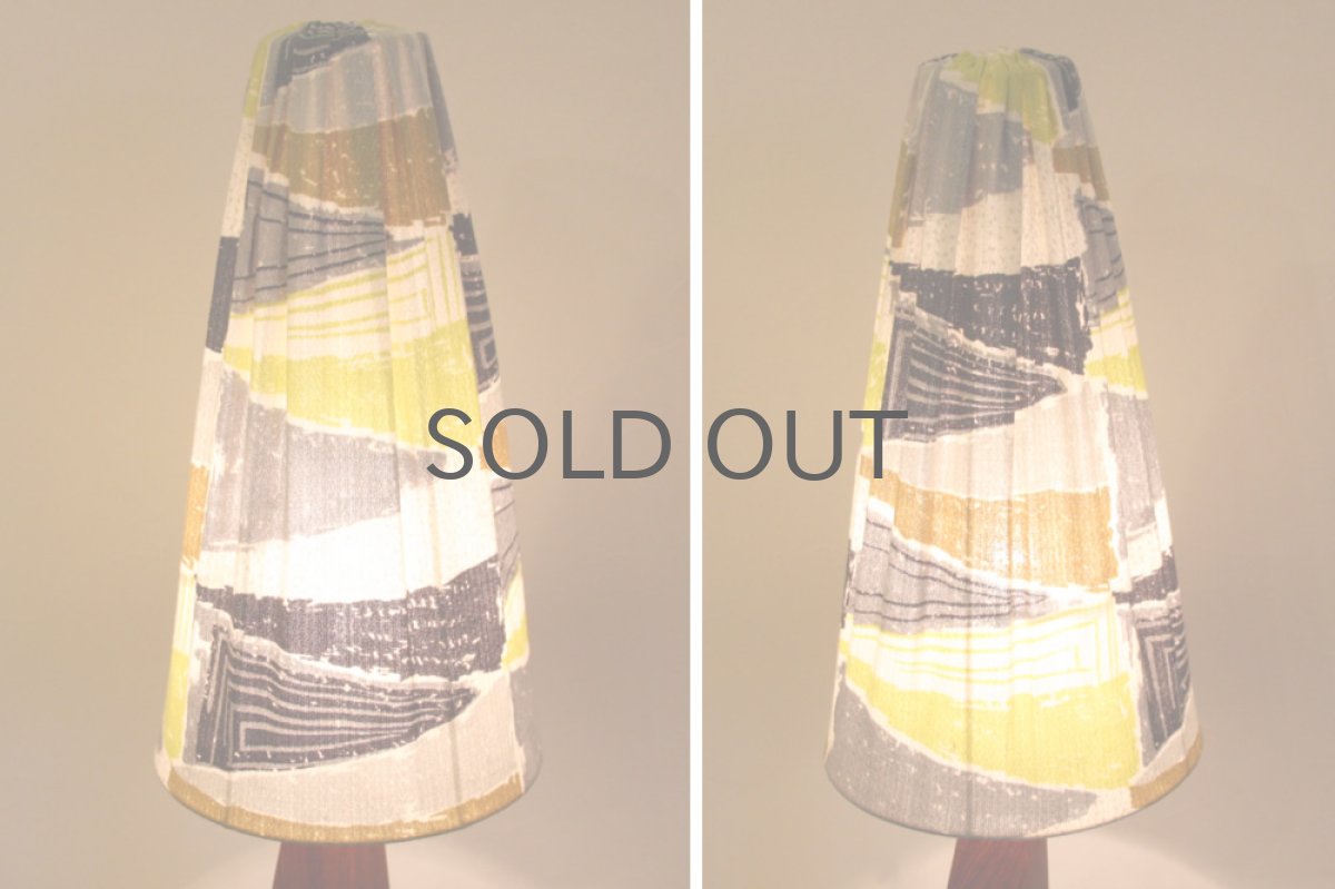 画像4: スウェーデン製 テーブルランプ チーク×50'sヴィンテージファブリックシェード (4)