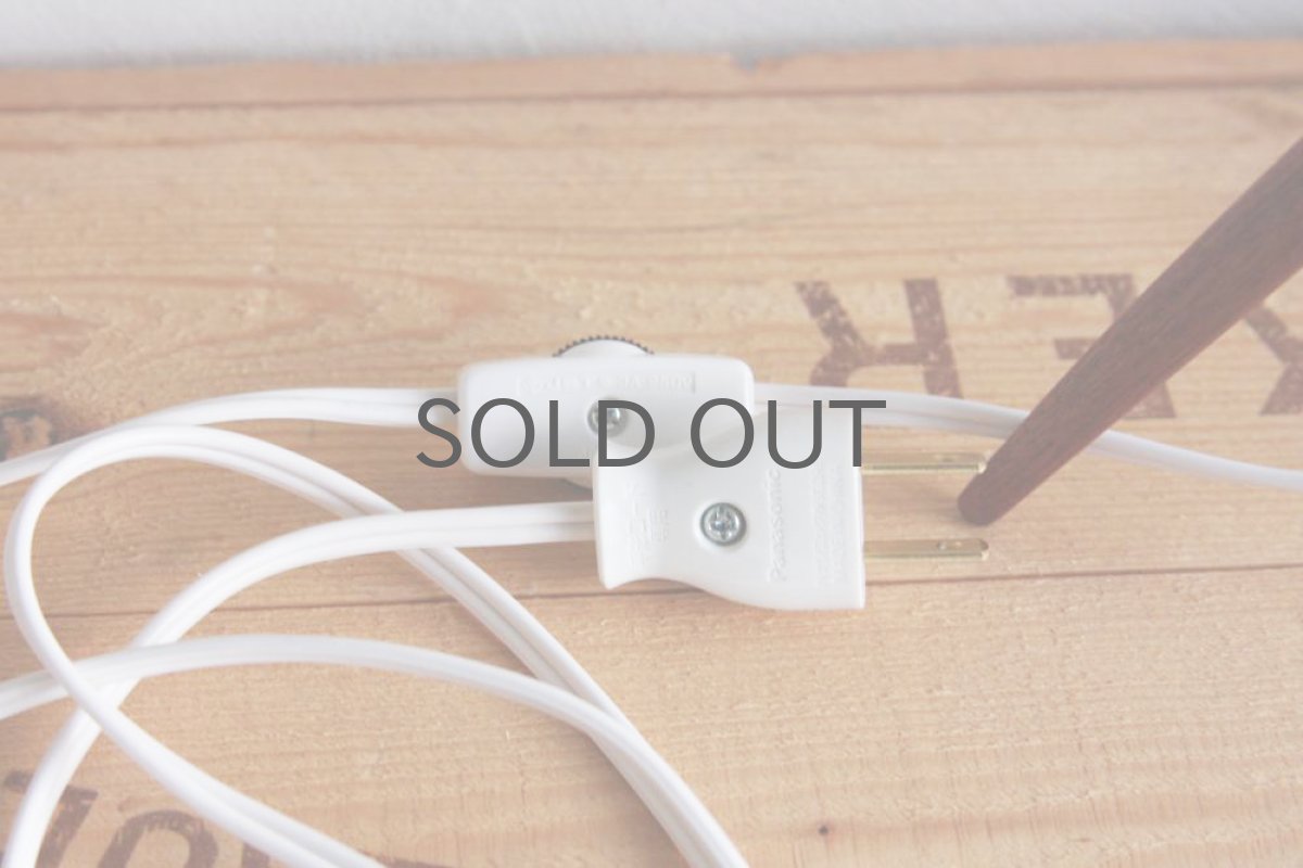 画像5: テーブルライト スウェーデン チーク3本脚  (5)