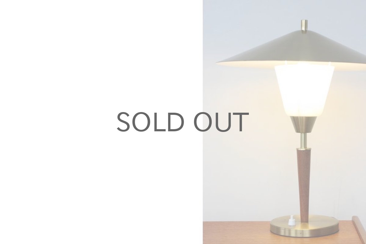 画像3: 北欧デンマークテーブルライト 真鍮×ガラス×チーク (3)