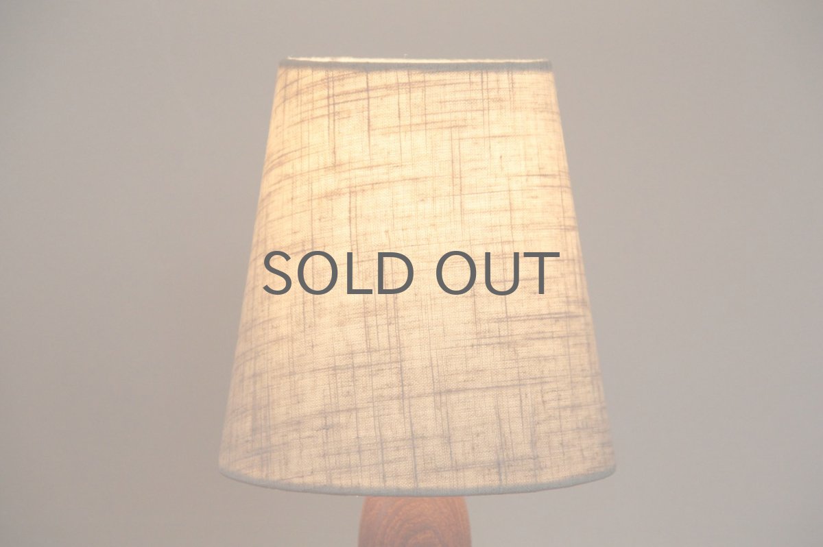 画像5: ヴィンテージ北欧照明/テーブルライト/チーク/3本脚 (5)