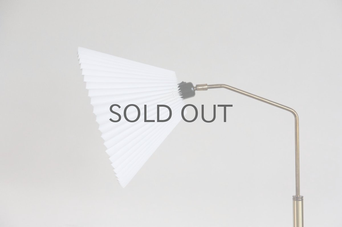 画像5: ビンテージ北欧照明/デンマーク製/フロアスタンドライト/チーク&真鍮/ジャバラシェード (5)