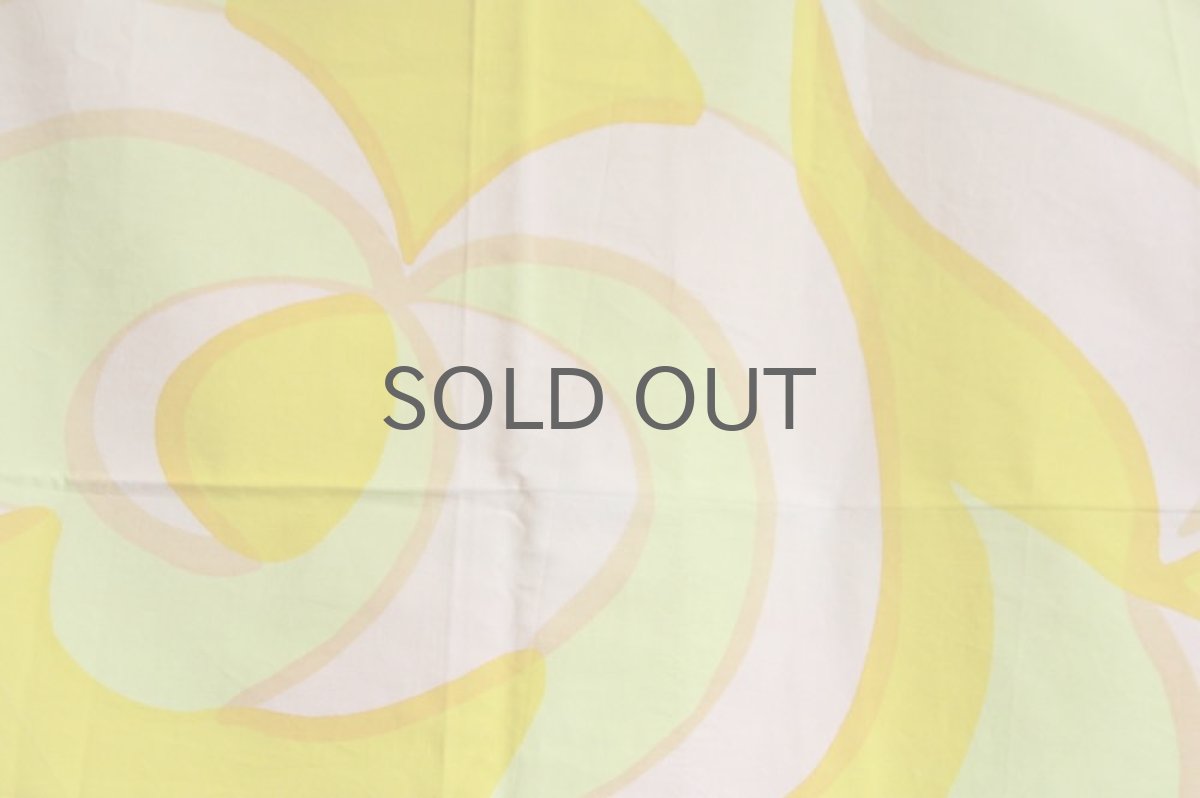 画像3: 北欧ビンテージファブリック/marimekko/マリメッコ/1967年/MUSTASUKKAINEN/MAIJA ISOLA (3)