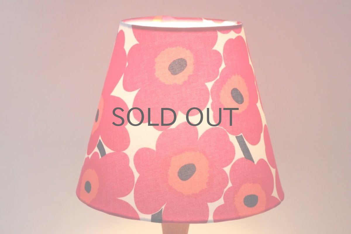 画像4: ビンテージ北欧雑貨/テーブルライト/チーク+マリメッコシェード/unikkoウニッコ/レッド (4)