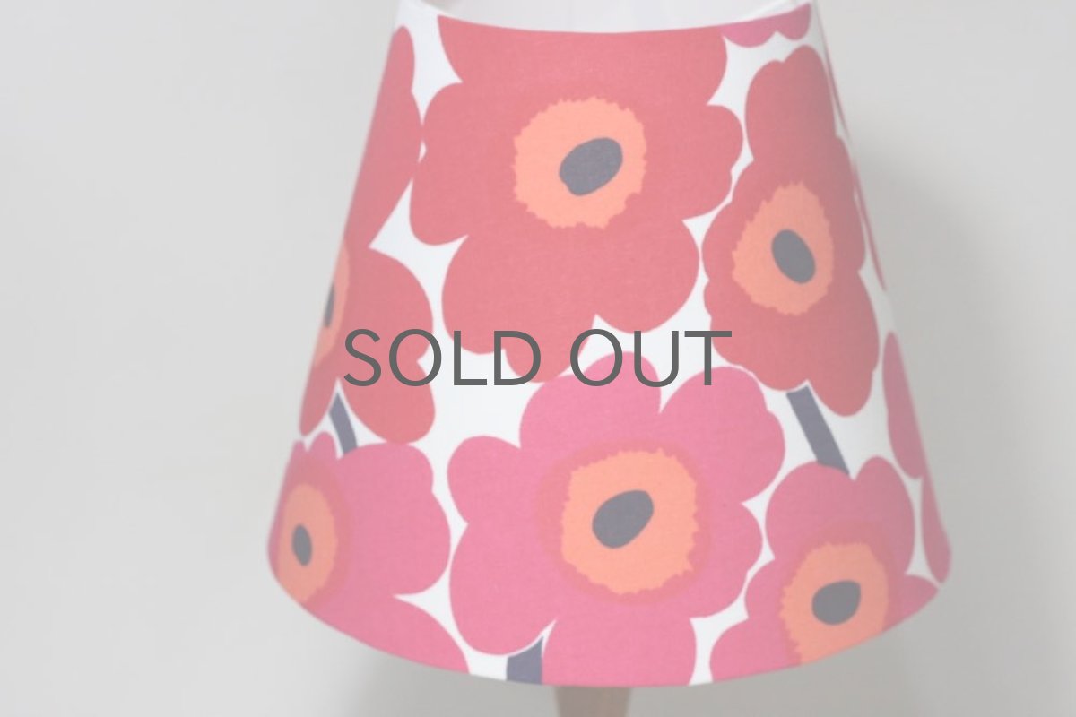 画像3: ビンテージ北欧雑貨/テーブルライト/チーク+マリメッコシェード/unikkoウニッコ/レッド (3)