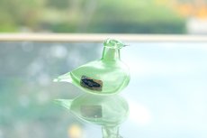 画像1: 北欧アートガラス/iittala/イッタラバード/Oiva Toikka/オイバトイッカ/Hippiainen/ヒッピアイネン/Golden-Crested Kinglet/企業バード/ライム (1)