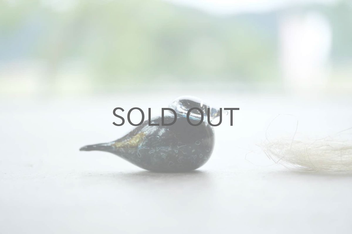 画像9: 北欧アートガラス/iittala/イッタラバード/Oiva Toikka/オイバトイッカ/Small GoldCrest/Pikku Hippi/Hohto/ダークブルーラスタ (9)