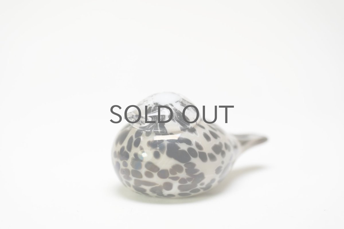 画像5: 北欧アートガラス/iittala/イッタラバード/Oiva Toikka/オイバトイッカ/Small GoldCrest/Pikku Hippi/ベージュ (5)