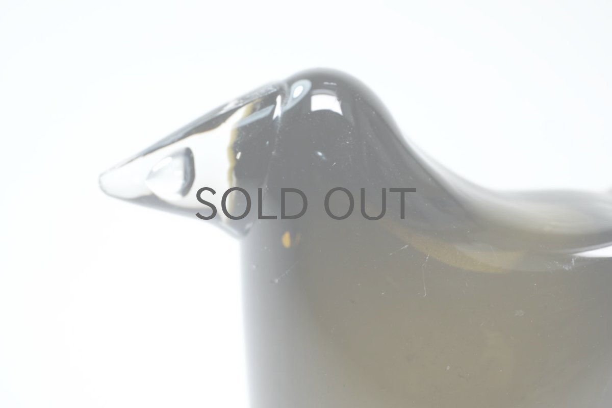 画像2: 北欧アートガラス/ビンテージガラス/Oiva Toikka/オイバ・トイッカ/Nuutajarvi/ヌータヤルヴィ/Sieppo/シエッポ/1972年初期/オリーブグリーン (2)