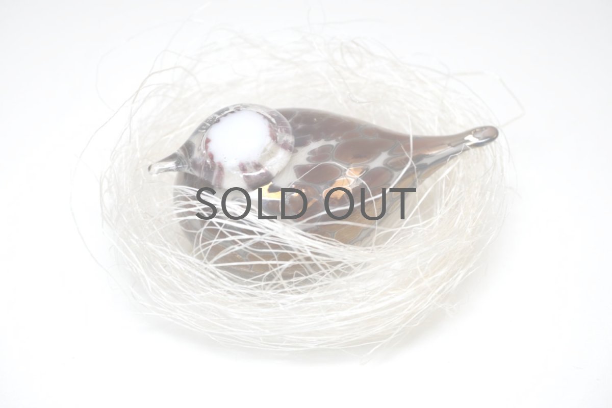 画像6: 北欧アートガラス/iittala/イッタラバード/Oiva Toikka/オイバトイッカ/Small GoldCrest/スモールゴールドクレスト/巣付き/ベージュ＆ラスタ斑点/No.1 (6)