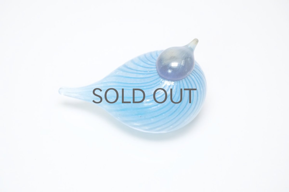 画像4: 北欧アートガラス/ビンテージガラス/Oiva Toikka/オイバトイッカ/イッタラ/Nuutajarvi/ヌータヤルヴィ/Birds/バード/Peukaloinen/Wren/ブルー  (4)