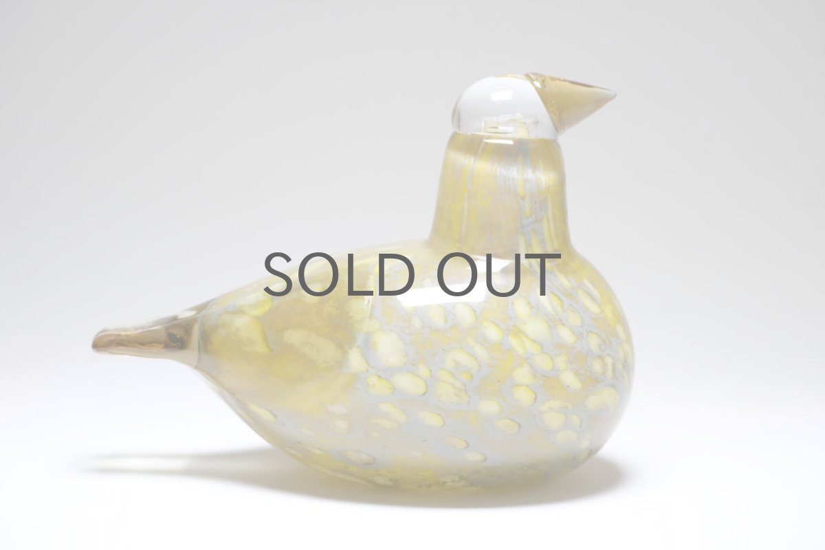 画像4: 北欧アートガラス/ビンテージガラス/Oiva Toikka/オイバ・トイッカ/Nuutajarvi/ヌータヤルヴィ/Taviokuurna/Pine Grossbeak /イエロー/2006年 (4)