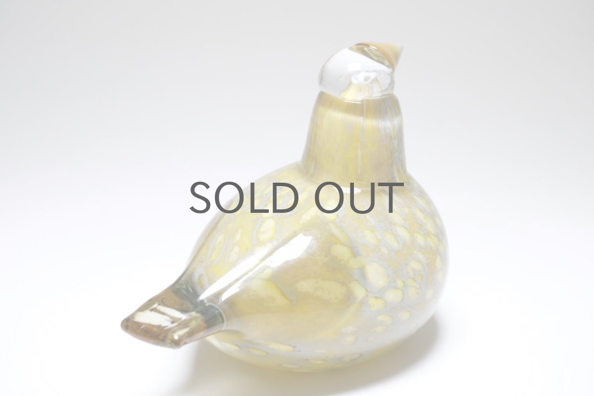 画像2: 北欧アートガラス/ビンテージガラス/Oiva Toikka/オイバ・トイッカ/Nuutajarvi/ヌータヤルヴィ/Taviokuurna/Pine Grossbeak /イエロー/2006年 (2)