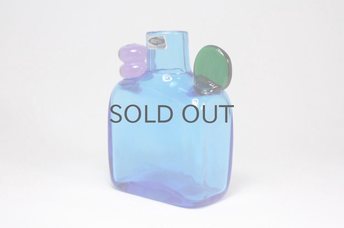 画像2: 北欧アートガラス/ビンテージガラス/Oiva Toikka/オイバ・トイッカ/Nuutajarvi/ヌータヤルヴィ/ Pompula/PomPom Bottle/N526/ブルー (2)