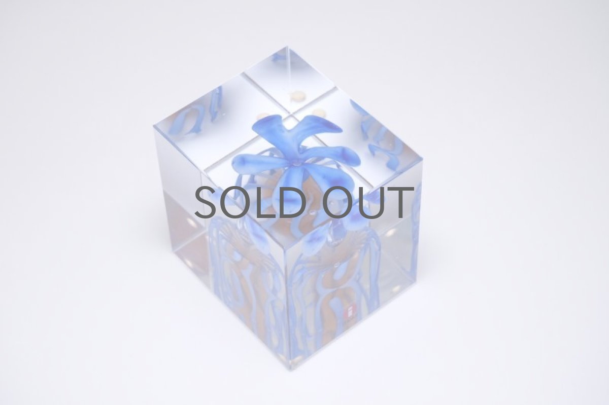 画像4: 北欧アートガラス/ビンテージガラス/アートピース/Oiva Toikka/オイバトイッカ/Nuutajarv/ヌータヤルヴィ/Annual Cube/アンニュアルキューブ/2004年 (4)