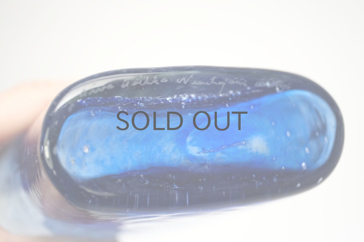 画像11: 北欧アートガラス/ビンテージガラス/Oiva Toikka/オイバ・トイッカ/Nuutajarvi/ヌータヤルヴィ/Puteli/プテリボトル/Lサイズ/ブルー (11)