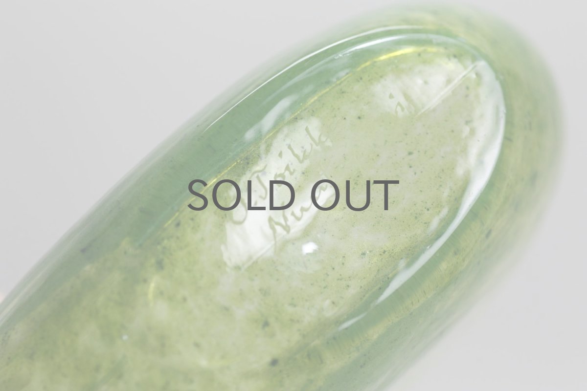 画像8: 北欧ガラス/Oiva Toikka/オイバ・トイッカ/Nuutajarvi/ヌータヤルヴィ/MANSIKKAPAIKKA/一輪挿し/グリーン/Lサイズ (8)