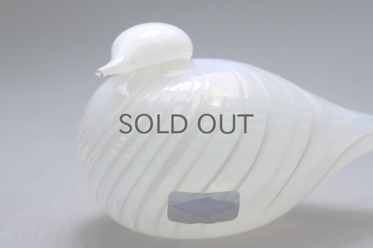 画像2: 北欧アートガラス/ビンテージガラス/Oiva Toikka/オイバトイッカ/イッタラ/Nuutajarvi/ヌータヤルヴィ/Birds/バード/Peukaloinen/Wren  (2)