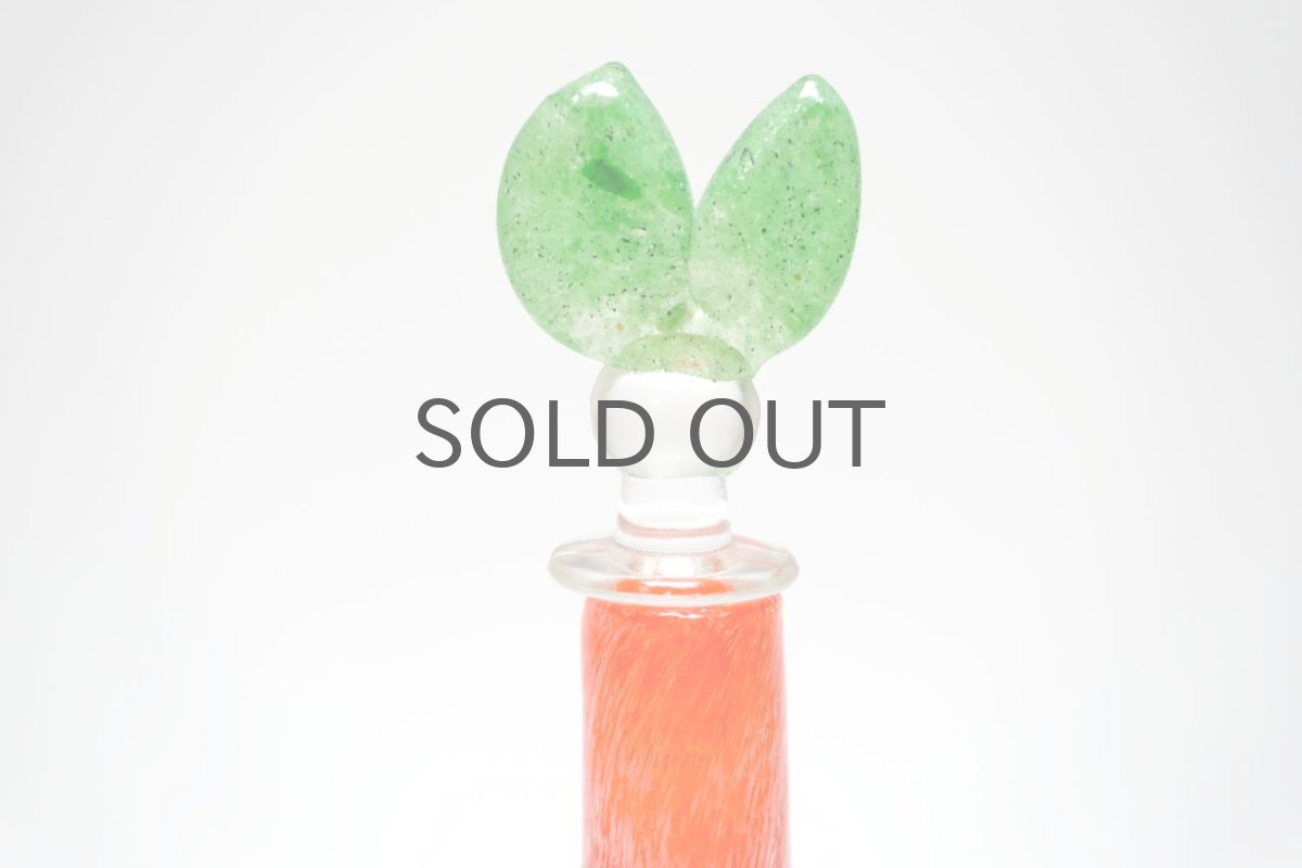 画像2: 北欧アートガラス/ビンテージガラス/Oiva Toikka/オイバ・トイッカ/Nuutajarvi/ヌータヤルヴィ/Puteli/プテリボトル/Sサイズ/オレンジ&グリーン (2)