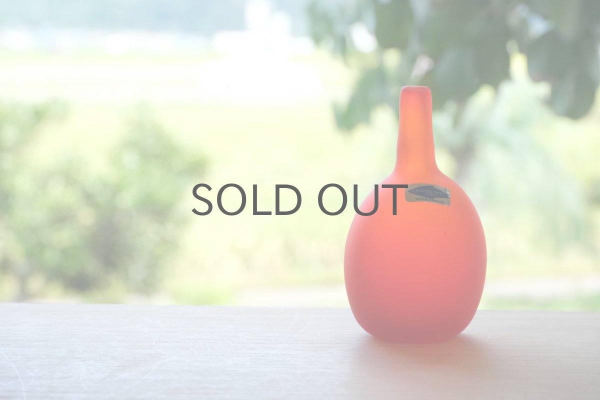 画像5: 北欧ガラス/Oiva Toikka/オイバ・トイッカ/Nuutajarvi/ヌータヤルヴィ/MANSIKKAPAIKKA/一輪挿し/レッド/Sサイズ (5)