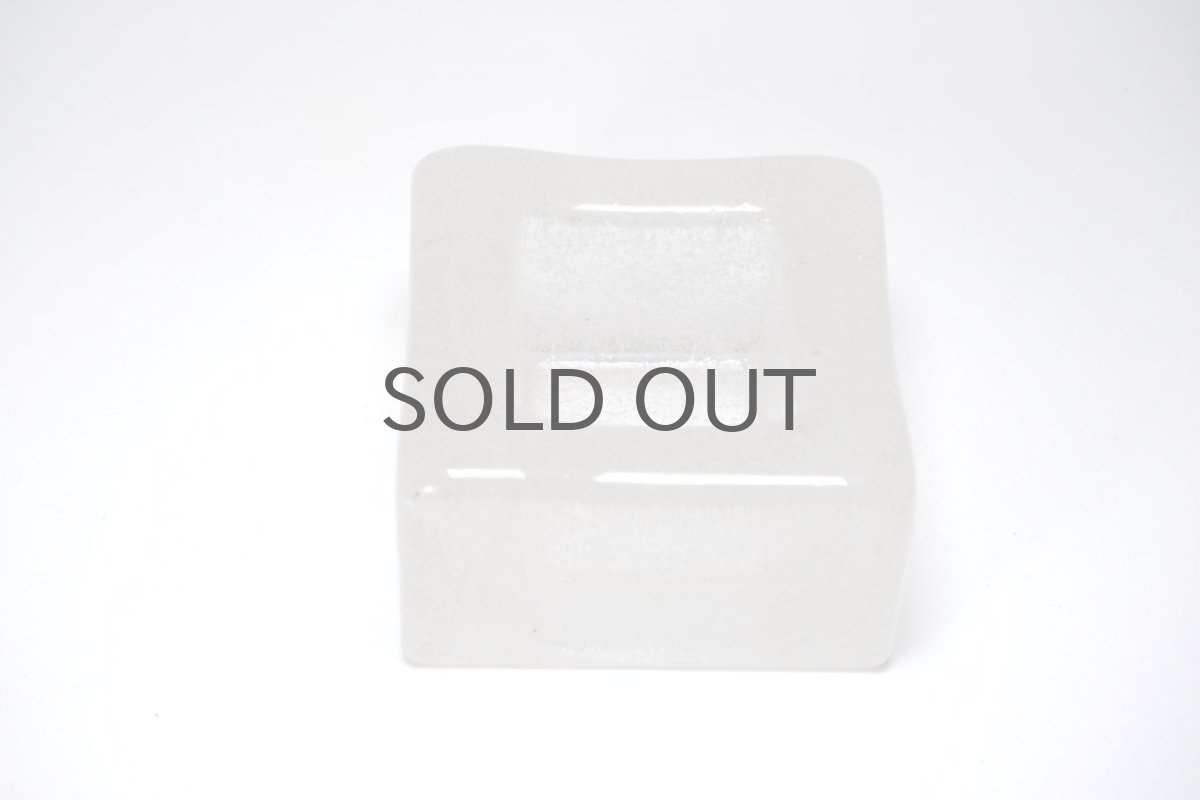 画像4: 北欧ガラス/Oiva Toikka/オイバ・トイッカ/Nuutajarvi/ヌータヤルヴィ/IGLU/イグルー/スクエアー/ホワイト (4)