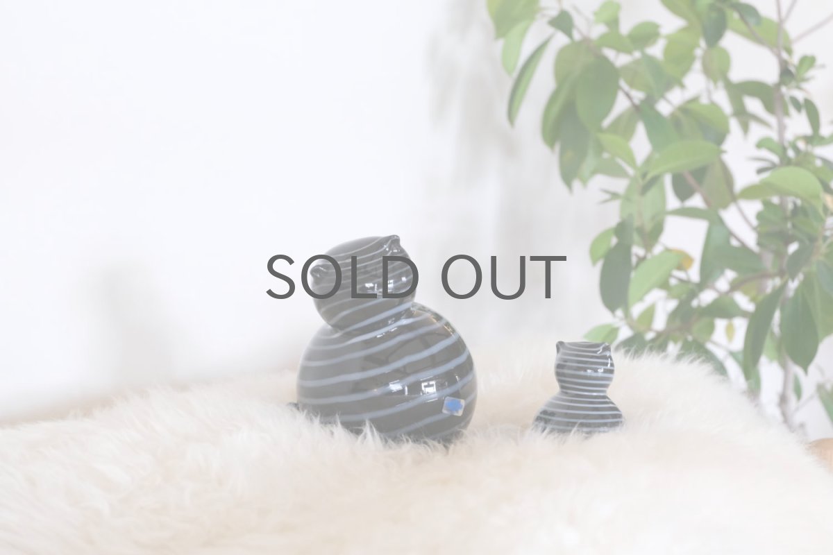 画像8: 北欧アートガラス/ビンテージガラス/Inkeri Toikka/インケリ・トイッカ/Kissa/ネコ/ボーダーブラック&ホワイト/子ネコ (8)