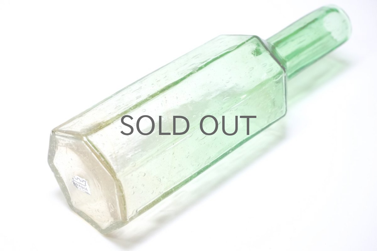 画像7: 北欧アートガラス/ビンテージガラス/Oiva Toikka/オイバ・トイッカ/Nuutajarvi/ヌータヤルヴィ/Puteli/プテリボトル/Mサイズ/8角形/ライムグリーン (7)