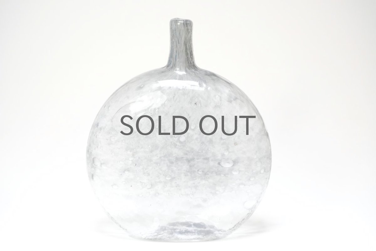 画像4: 北欧ガラス/Oiva Toikka/オイバ・トイッカ/Nuutajarvi/ヌータヤルヴィ/MANSIKKAPAIKKA/一輪挿し/グレー/Lサイズ (4)